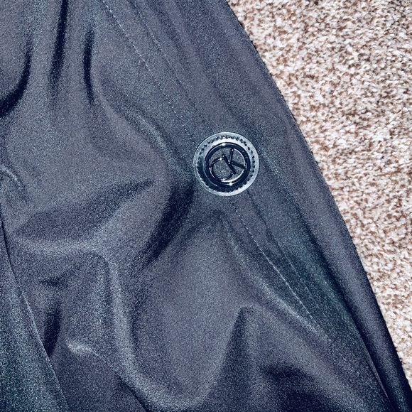 Women’s Winter Coat- Calvin Klein - Picture 6 of 7